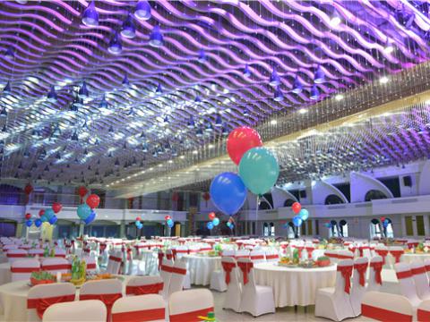 圣诞不“剩单”，，，，，，等你来造——利来老牌国际官网app集团团委平安夜举行圣诞狂欢运动